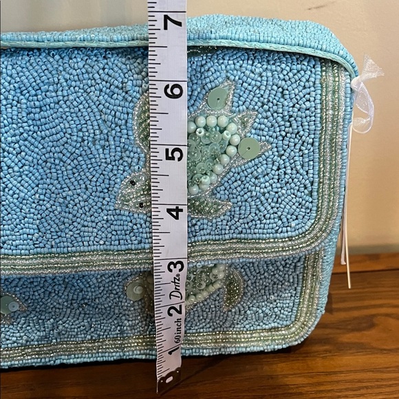 Handcrafted In India | Beaded Purse w/ Dust Bag, Charm Connector & Turtle Charm - Picture 12 of 17